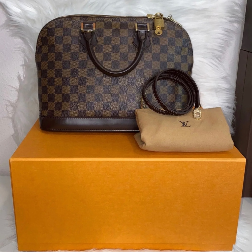 ‼️SOLD‼️ Alma Damien Ebene PM size